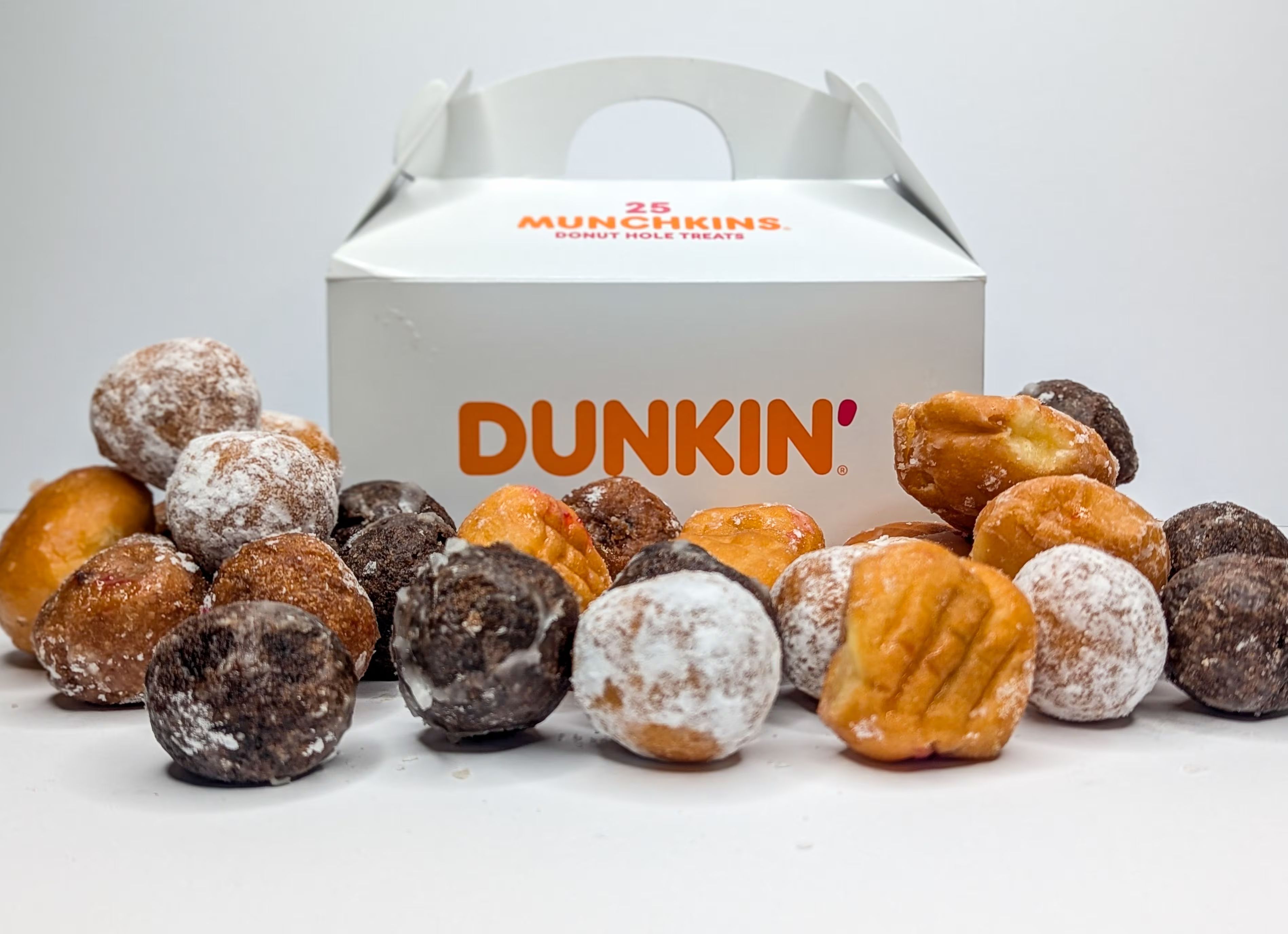 Dunkin Donuts - Munchkins (50 pcs)