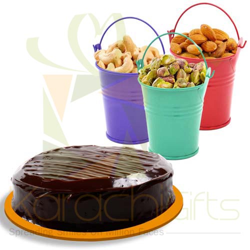 Cake With Dry Fruit Buckets