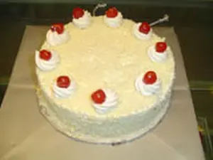 White Forest Cake (PC)- 4 Lbs