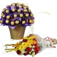 Ferrero Bucket With Bouquet